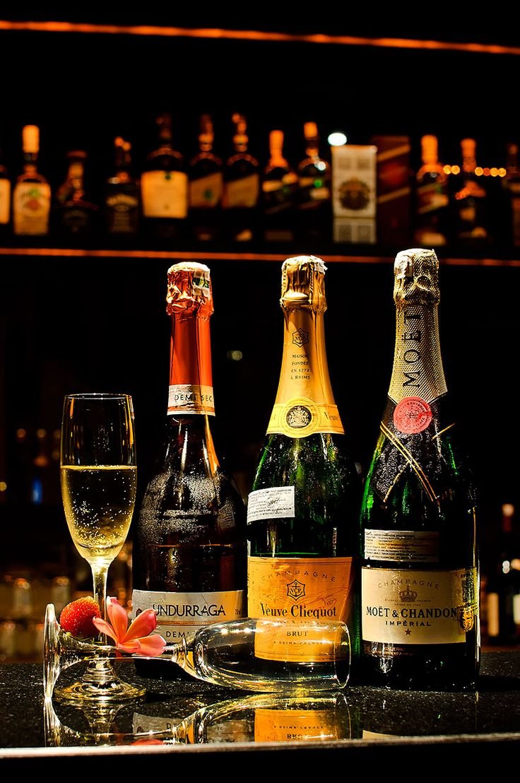 Champagne & Sparkling